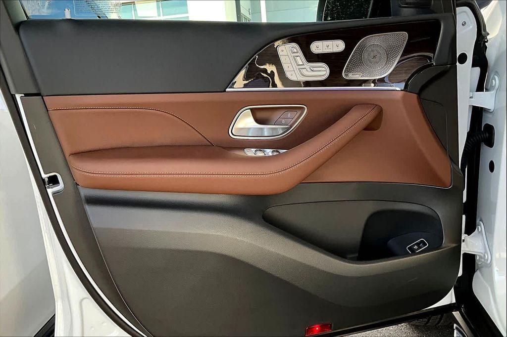 new 2026 Mercedes-Benz GLS 450 car, priced at $102,495