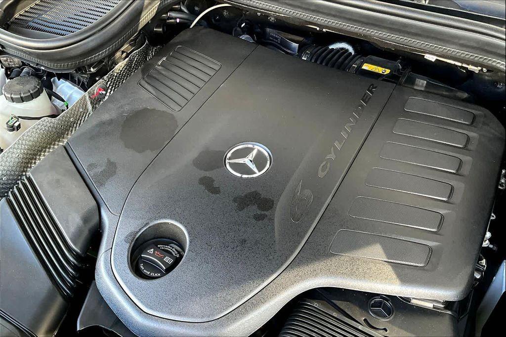 new 2026 Mercedes-Benz GLS 450 car, priced at $102,495