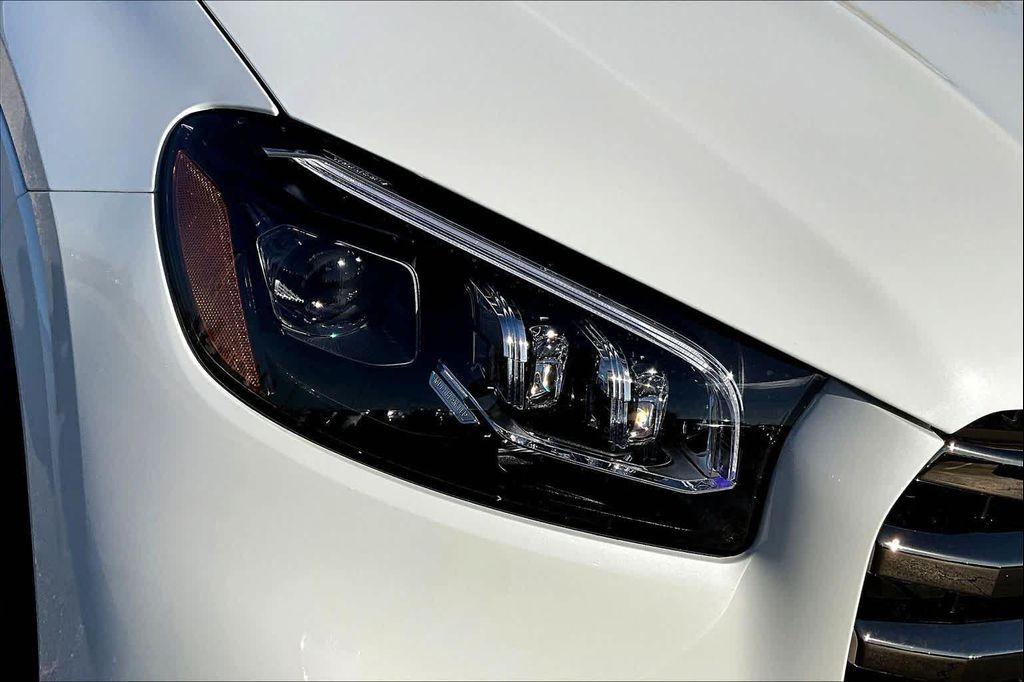 new 2026 Mercedes-Benz GLS 450 car, priced at $102,495