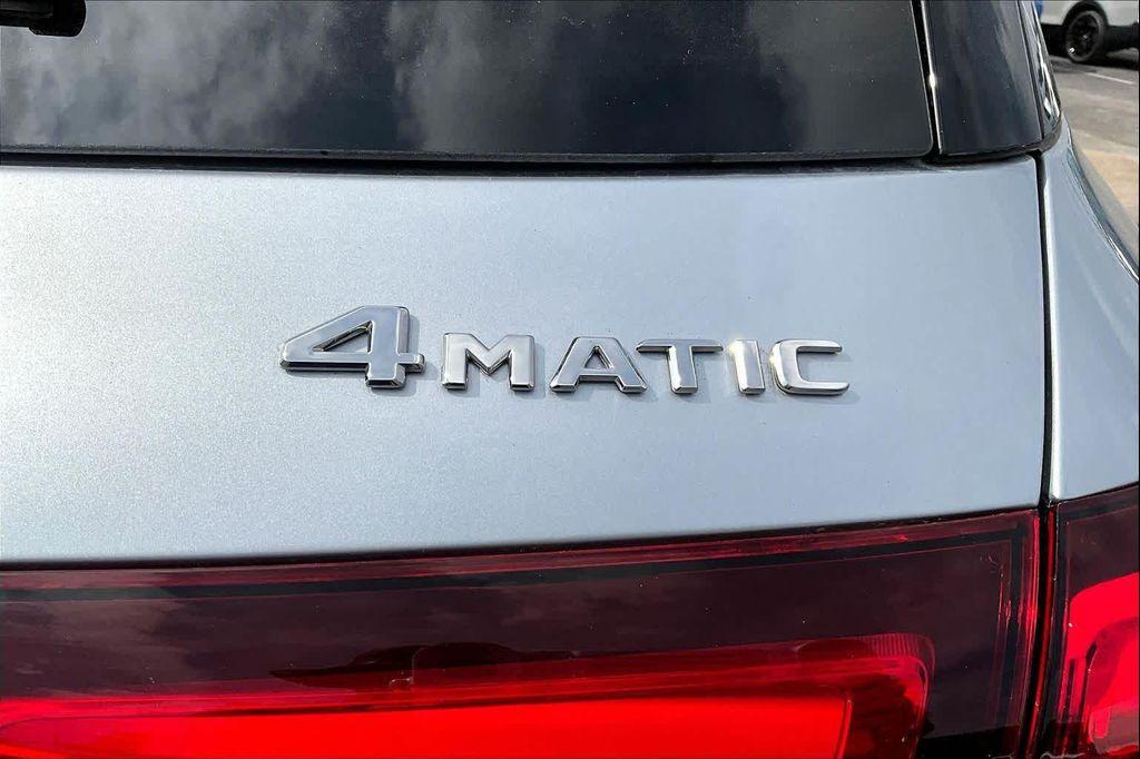 new 2026 Mercedes-Benz GLE 450 car, priced at $79,685