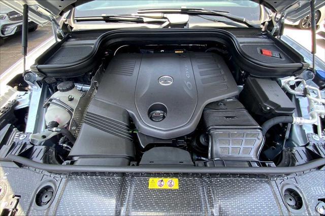 new 2025 Mercedes-Benz GLS 450 car, priced at $95,365