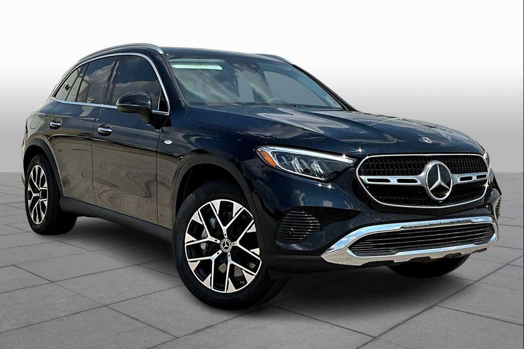 new 2025 Mercedes-Benz GLC 350e car, priced at $63,650