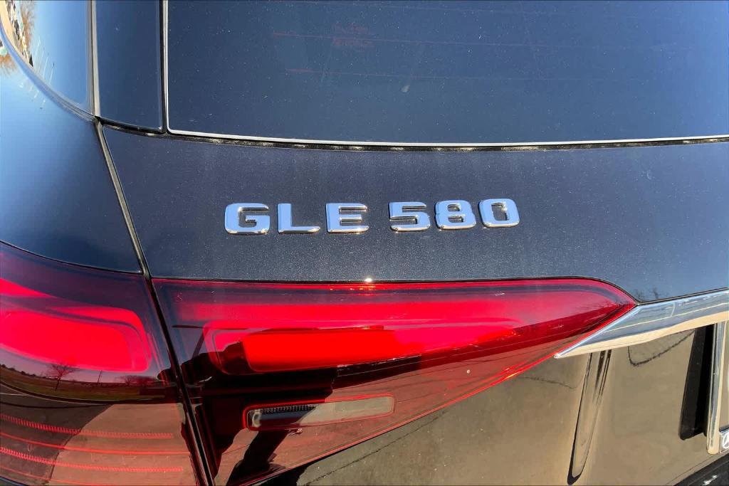 new 2024 Mercedes-Benz GLE 580 car, priced at $95,335