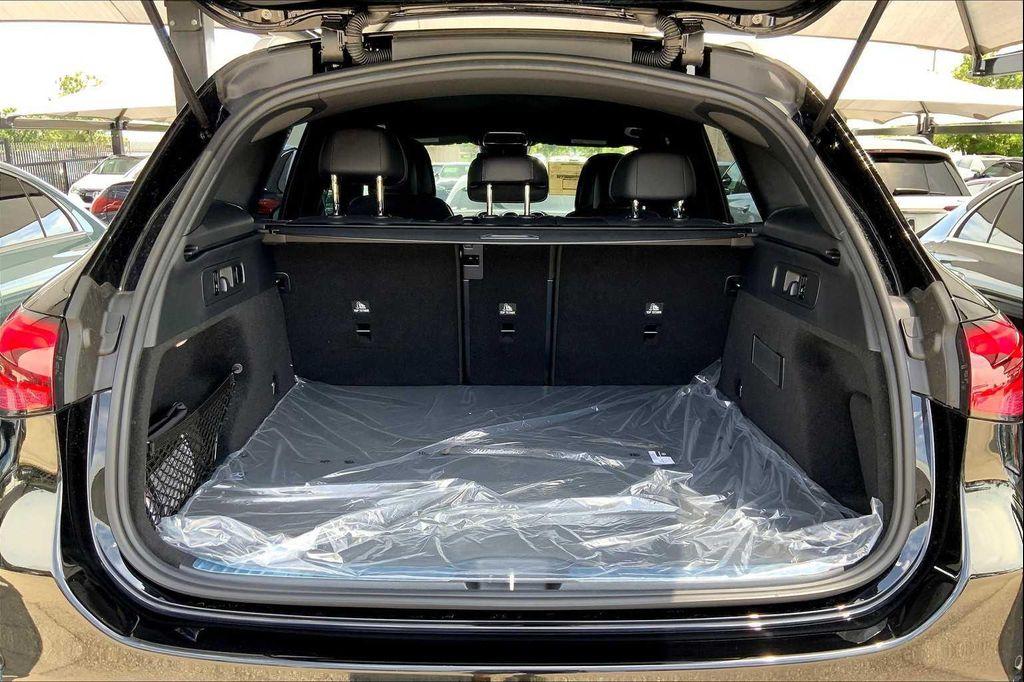 new 2025 Mercedes-Benz GLC 300 car, priced at $52,385