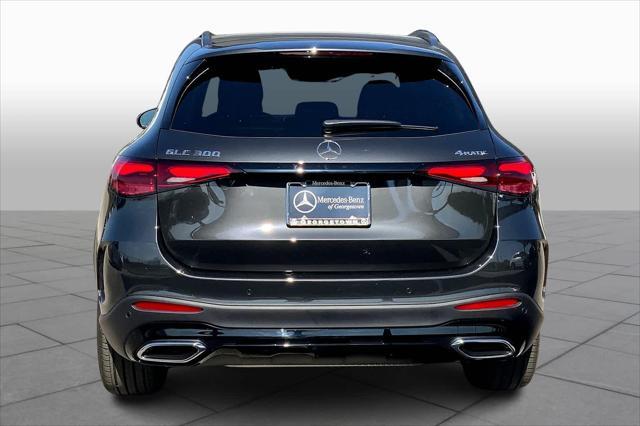 new 2025 Mercedes-Benz GLC 300 car, priced at $61,595