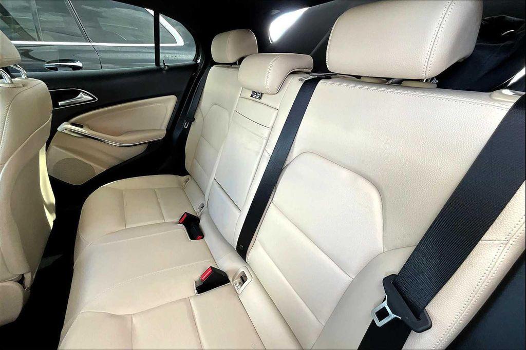 used 2020 Mercedes-Benz GLA 250 car, priced at $23,968