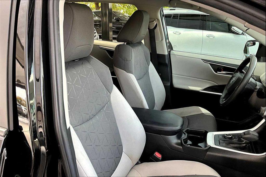 used 2021 Toyota RAV4 Hybrid car, priced at $26,589