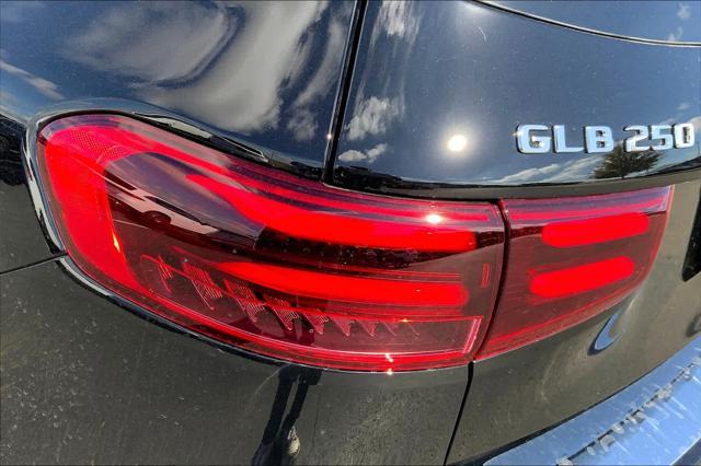 new 2025 Mercedes-Benz GLB 250 car, priced at $47,145