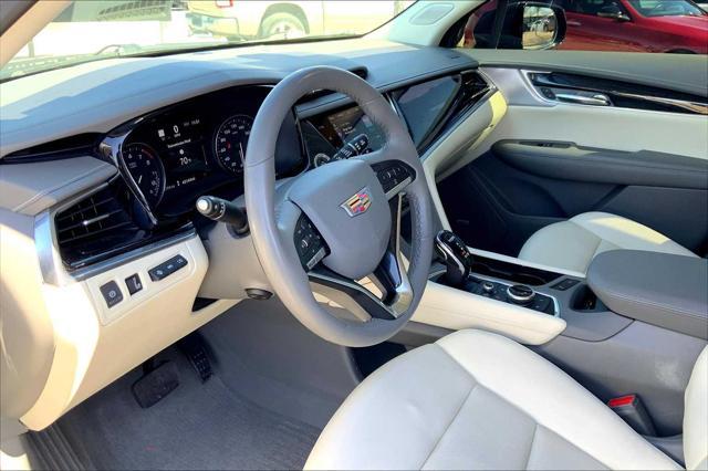 used 2022 Cadillac XT6 car, priced at $34,759