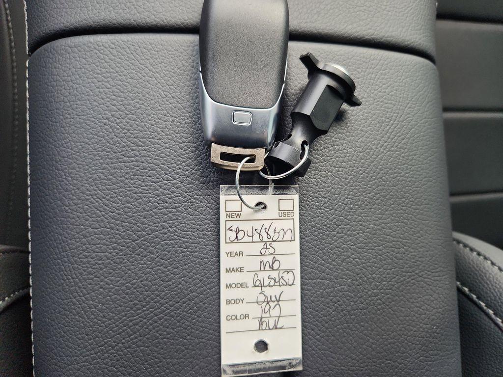 new 2025 Mercedes-Benz GLS 450 car, priced at $97,415