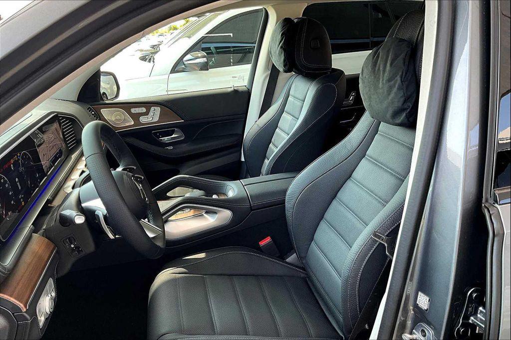 new 2026 Mercedes-Benz GLS 450 car, priced at $101,035