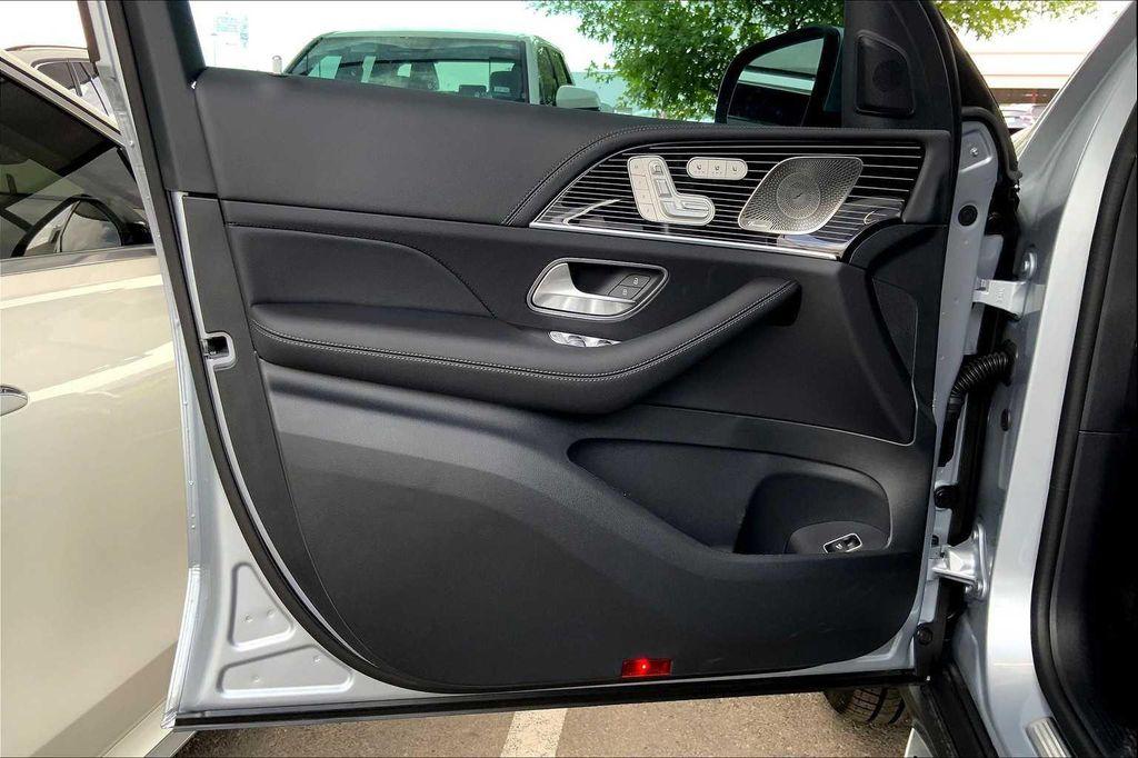 new 2025 Mercedes-Benz GLE 350 car, priced at $77,665