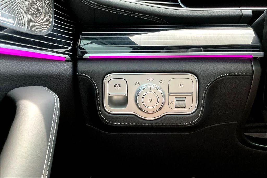 new 2026 Mercedes-Benz GLS 580 car, priced at $125,545