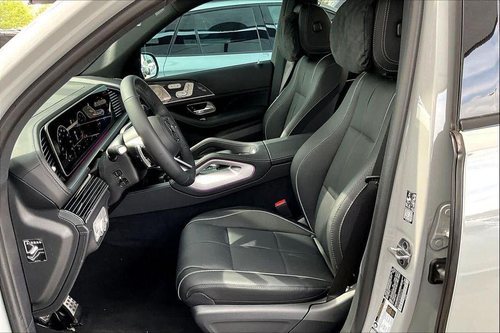 new 2026 Mercedes-Benz GLS 580 car, priced at $125,545