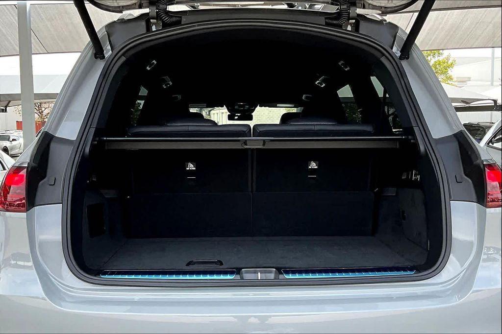 new 2026 Mercedes-Benz GLS 580 car, priced at $125,545