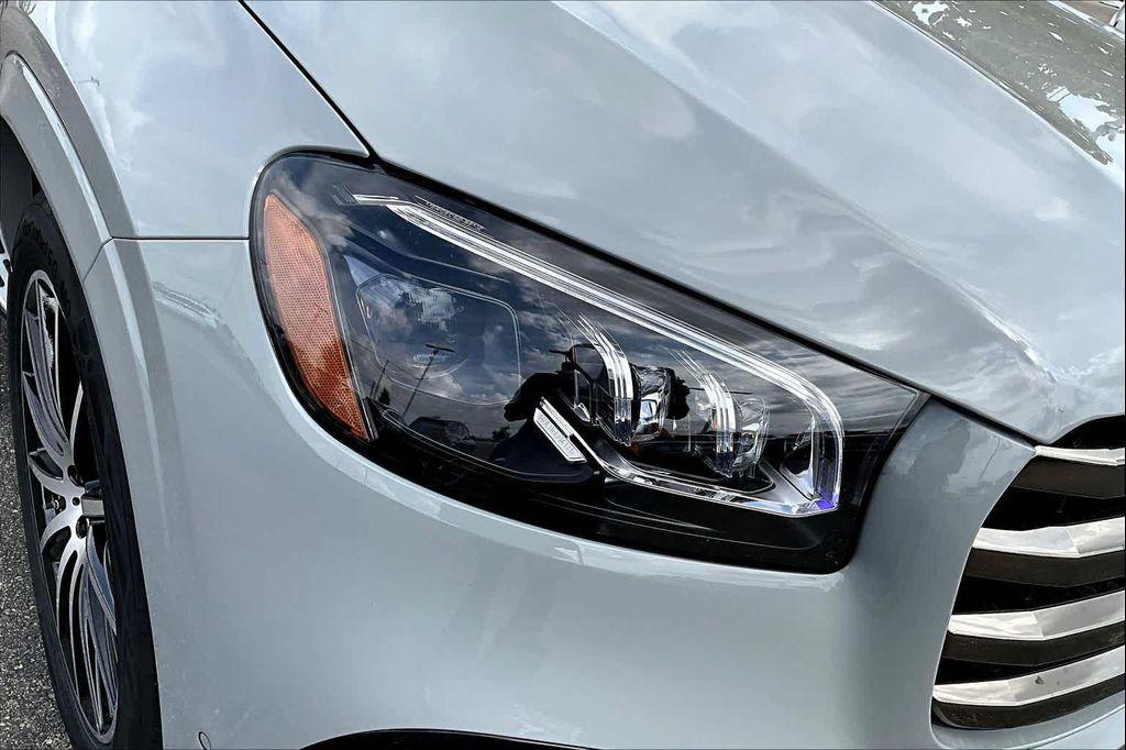 new 2026 Mercedes-Benz GLS 580 car, priced at $125,545