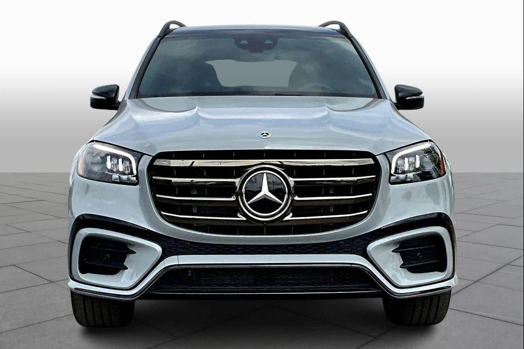 new 2026 Mercedes-Benz GLS 580 car, priced at $125,545