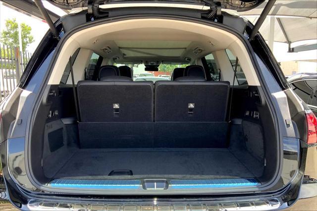 new 2025 Mercedes-Benz GLS 450 car, priced at $99,655
