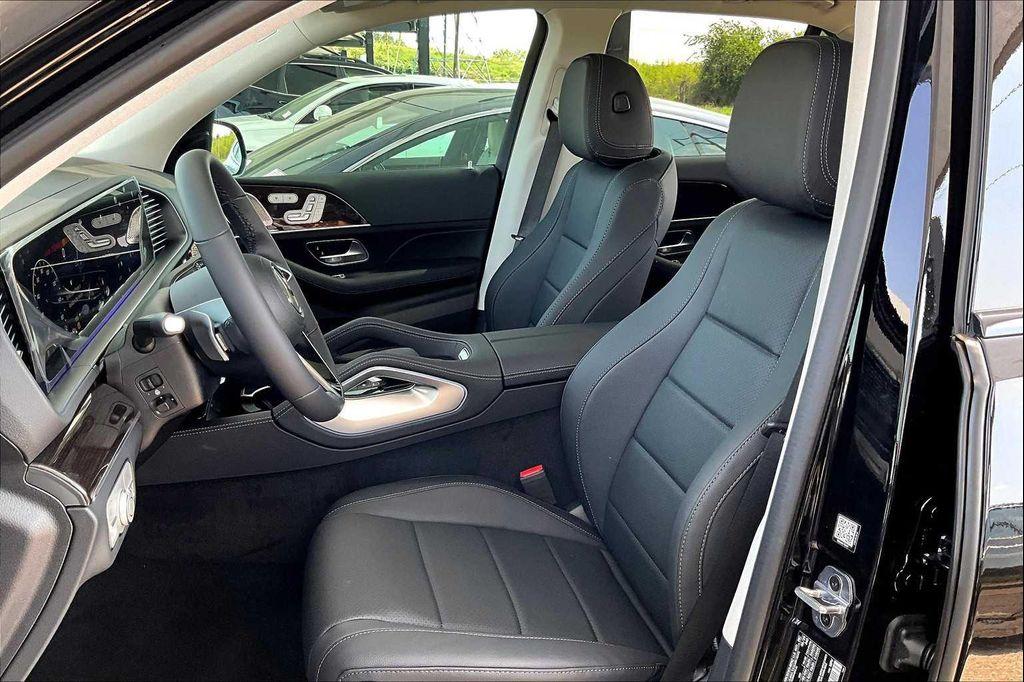 new 2026 Mercedes-Benz GLE 450 car, priced at $78,385