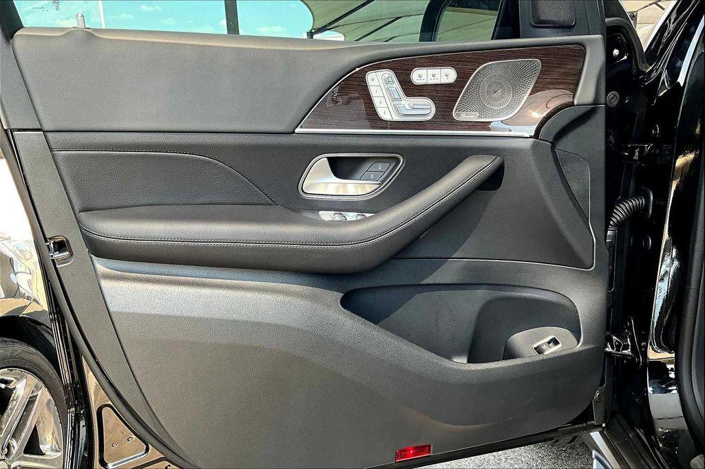 new 2026 Mercedes-Benz GLE 450 car, priced at $78,385