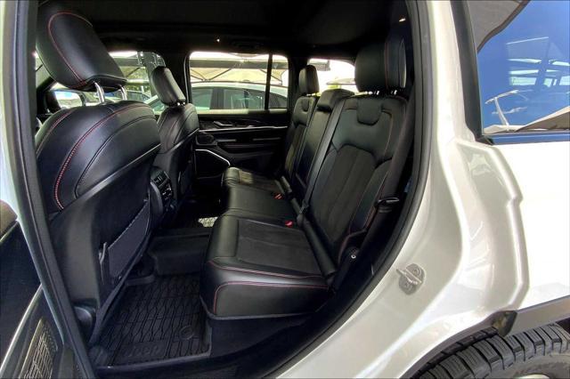 used 2022 Jeep Grand Cherokee car, priced at $34,589