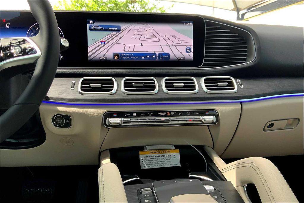 new 2025 Mercedes-Benz GLE 450 car, priced at $77,025