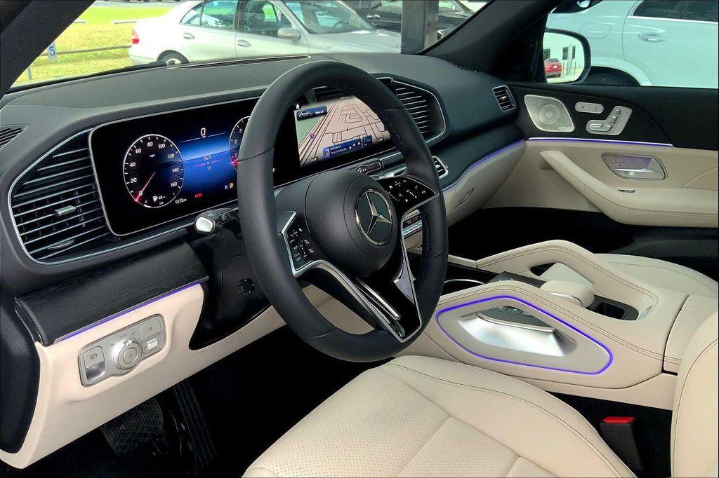 new 2025 Mercedes-Benz GLE 450 car, priced at $77,025