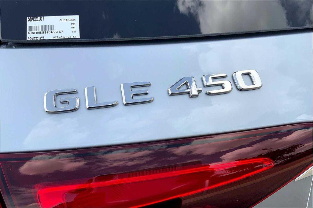 new 2025 Mercedes-Benz GLE 450 car, priced at $77,025