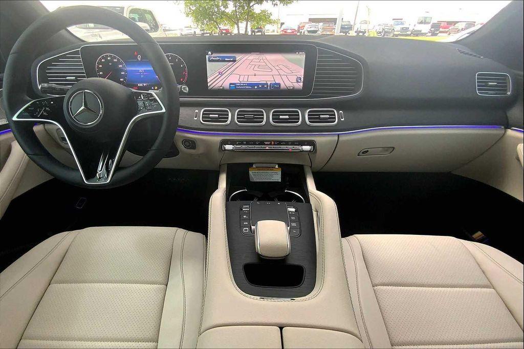 new 2025 Mercedes-Benz GLE 450 car, priced at $77,025