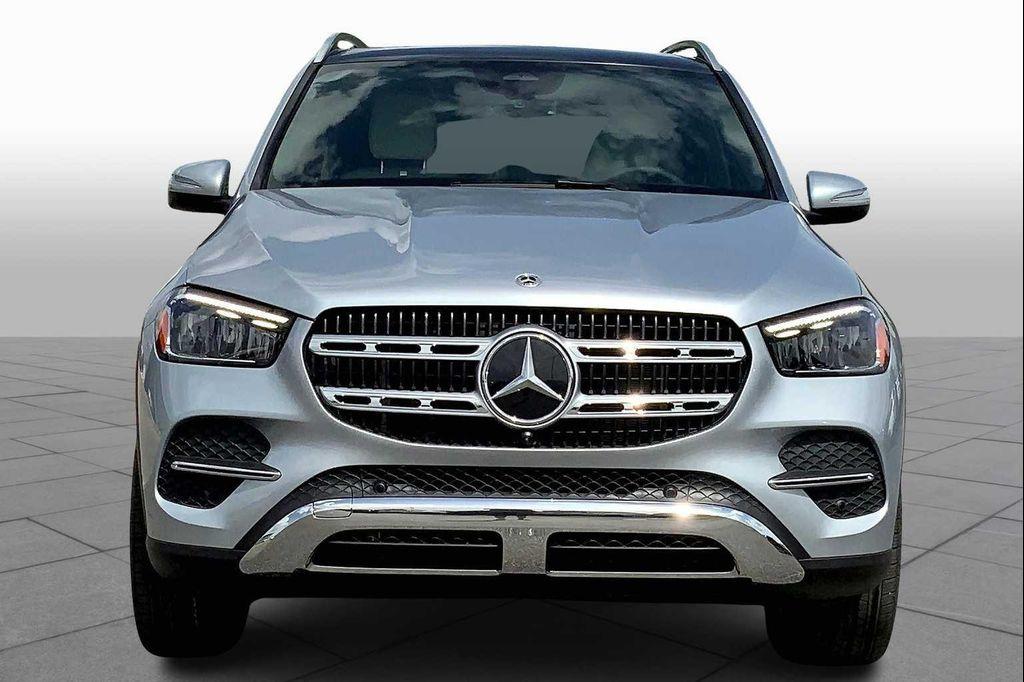 new 2025 Mercedes-Benz GLE 450 car, priced at $77,025