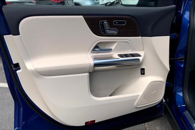 new 2025 Mercedes-Benz GLA 250 car, priced at $51,390