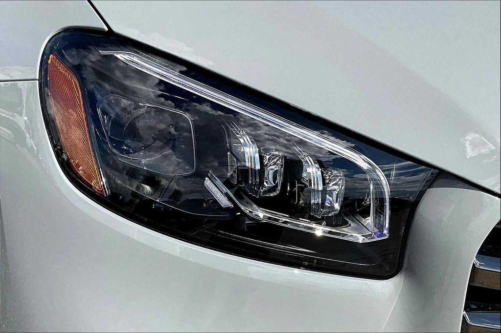 new 2026 Mercedes-Benz GLS 450 car, priced at $104,585