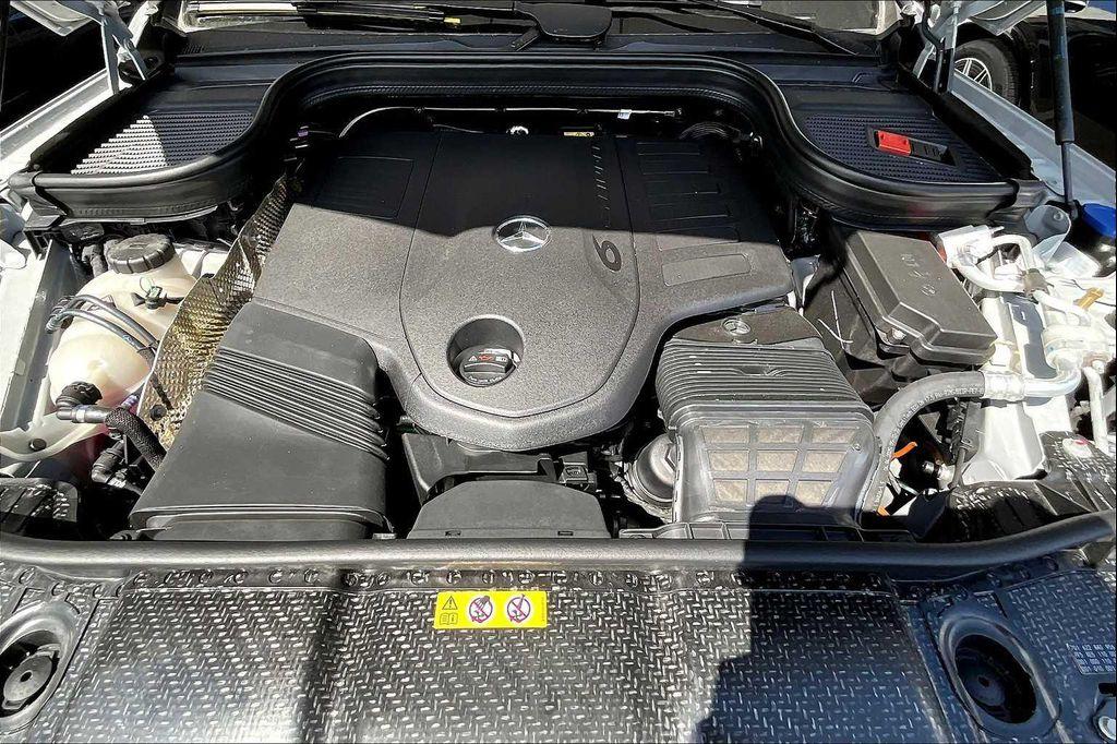 new 2026 Mercedes-Benz GLS 450 car, priced at $104,585