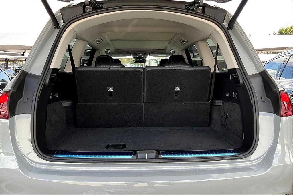 new 2026 Mercedes-Benz GLS 450 car, priced at $104,585