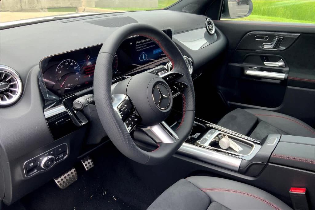 new 2024 Mercedes-Benz GLA 250 car, priced at $50,200