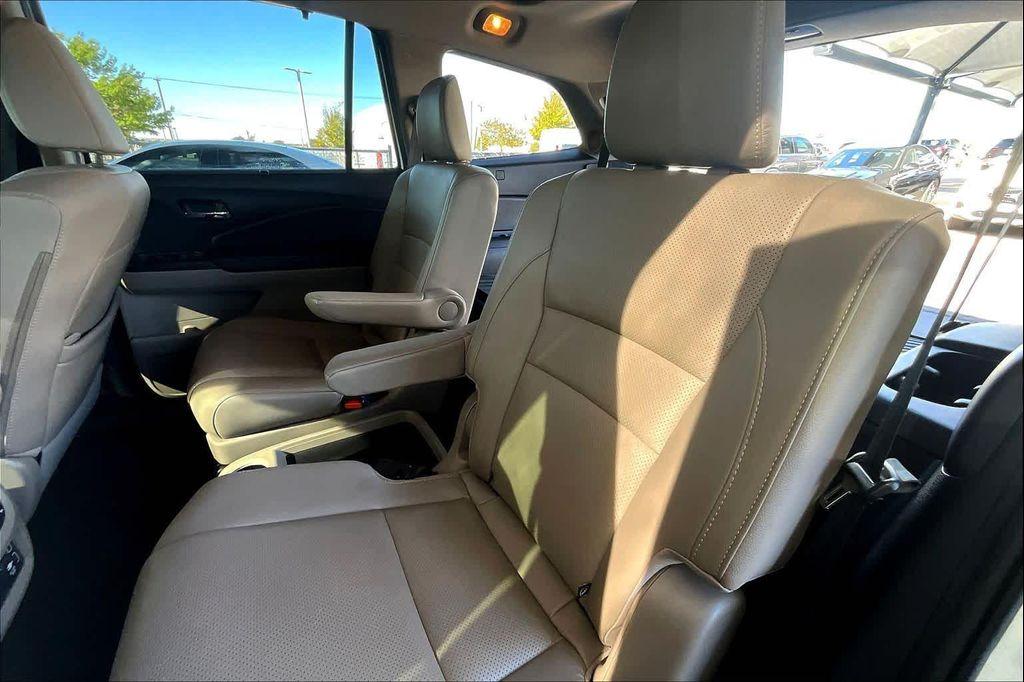 used 2019 Honda Pilot car, priced at $25,563
