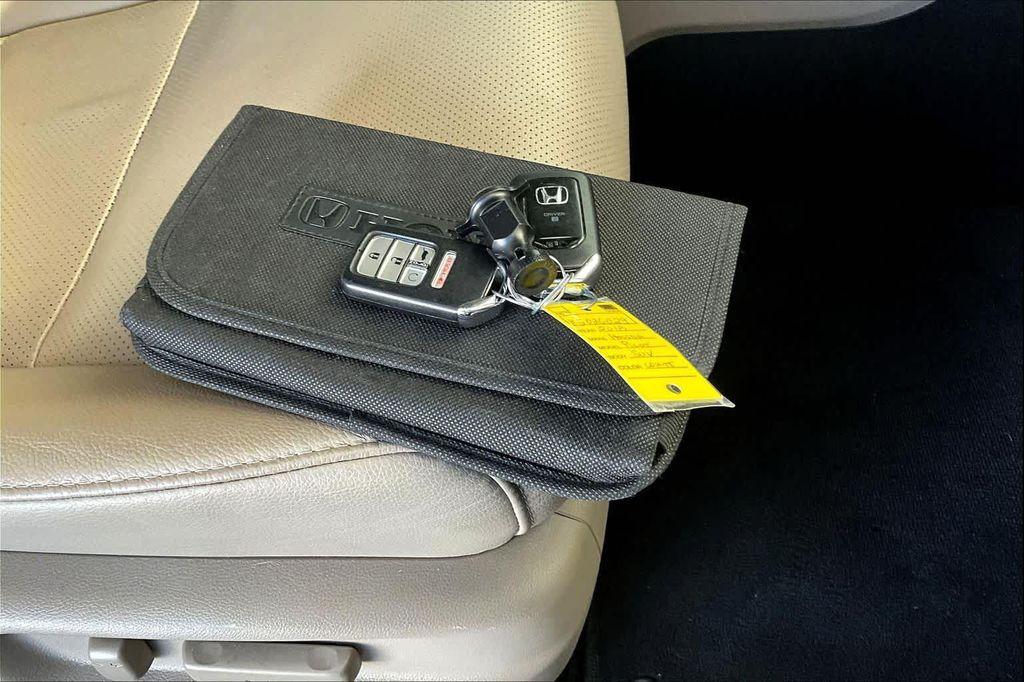 used 2019 Honda Pilot car, priced at $25,563