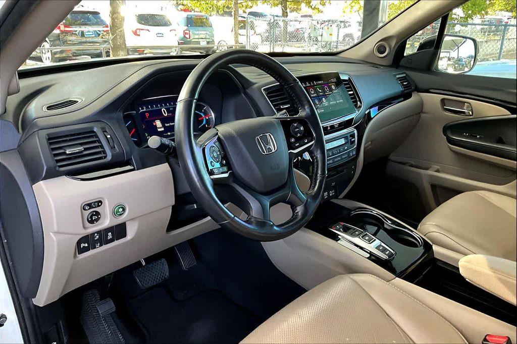 used 2019 Honda Pilot car, priced at $25,563
