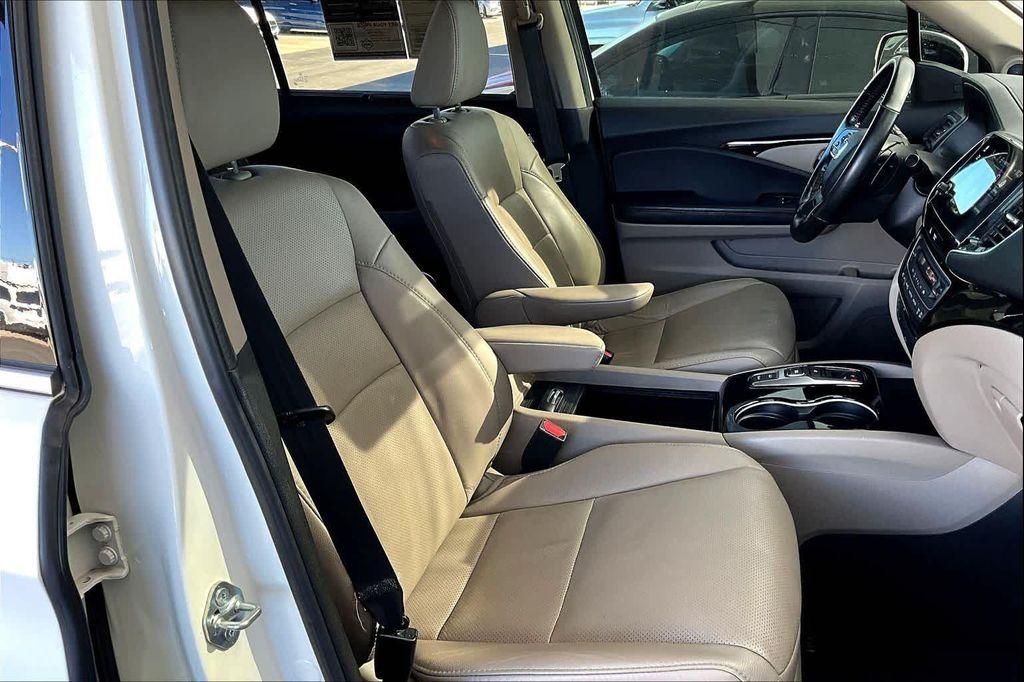 used 2019 Honda Pilot car, priced at $25,563