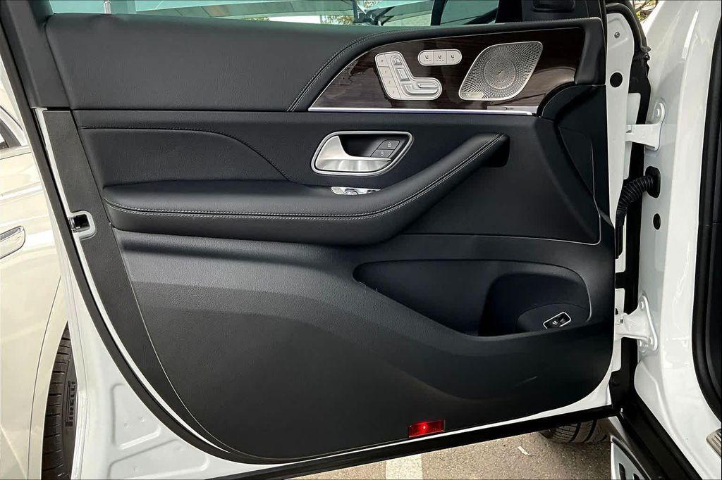 new 2026 Mercedes-Benz GLS 450 car, priced at $100,875