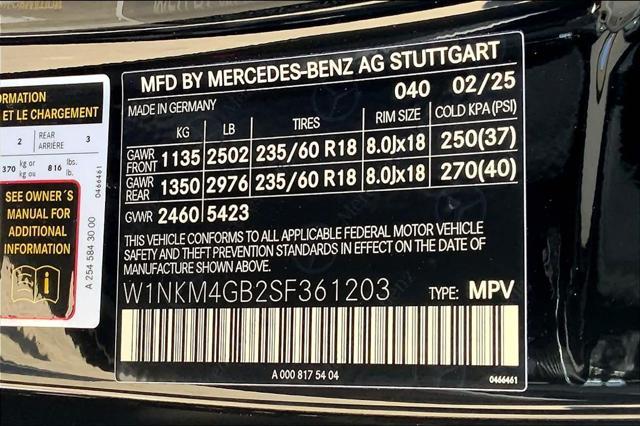 new 2025 Mercedes-Benz GLC 300 car, priced at $52,105