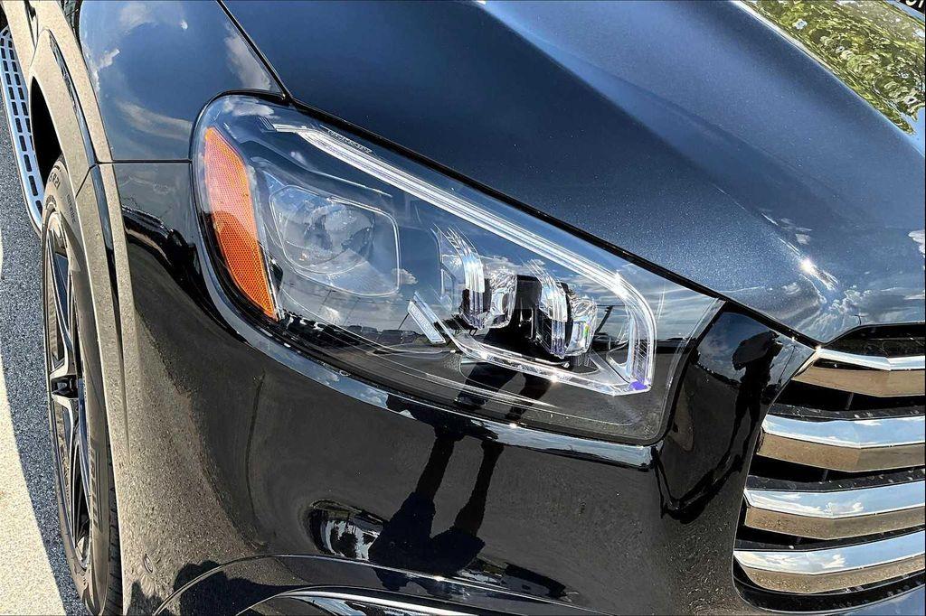 new 2026 Mercedes-Benz GLS 450 car, priced at $104,715