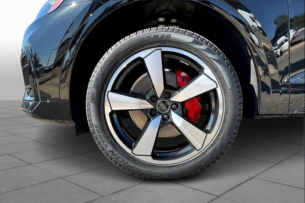 used 2024 Audi Q5 car, priced at $40,367