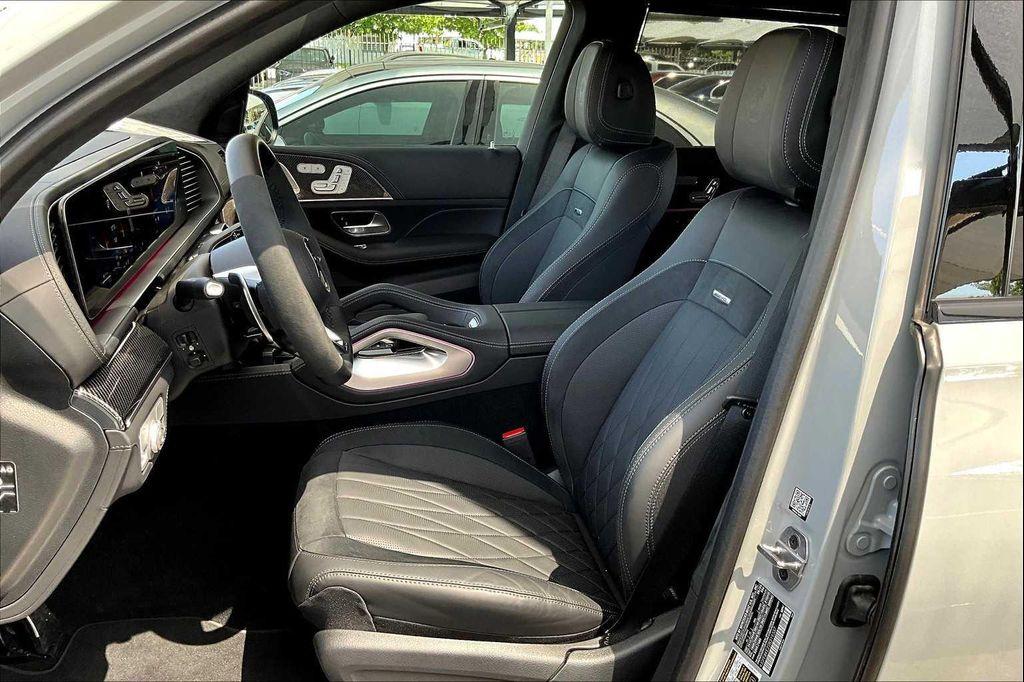 new 2025 Mercedes-Benz AMG GLS 63 car, priced at $162,905