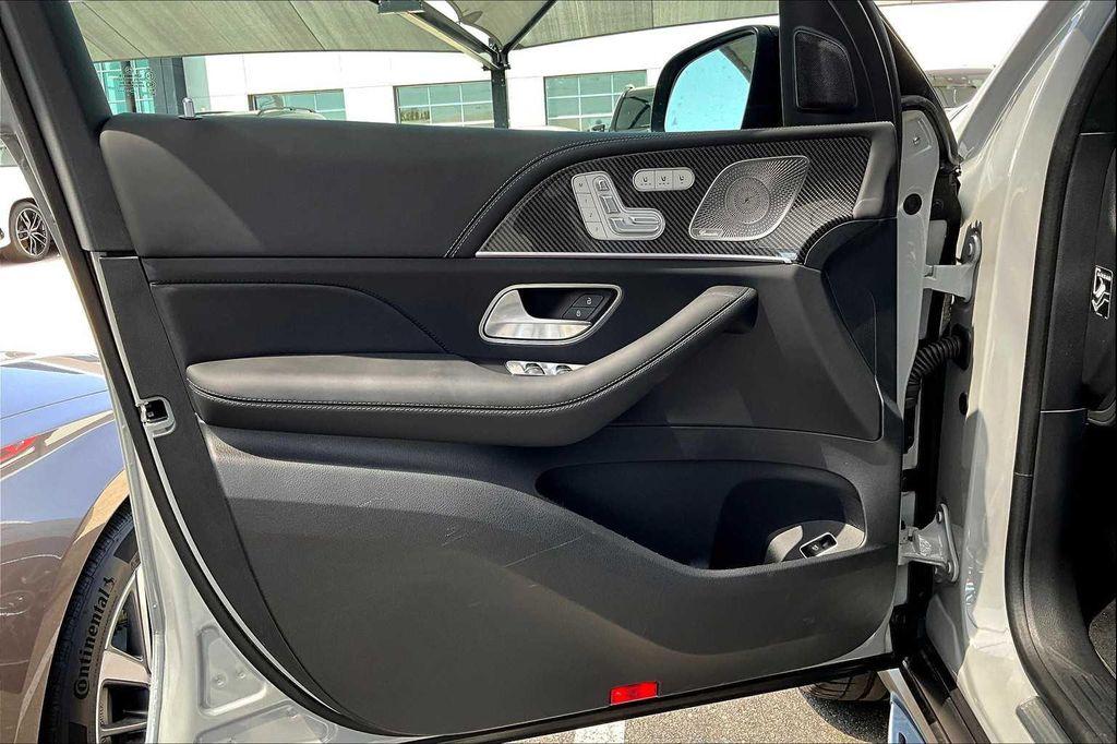 new 2025 Mercedes-Benz AMG GLS 63 car, priced at $162,905