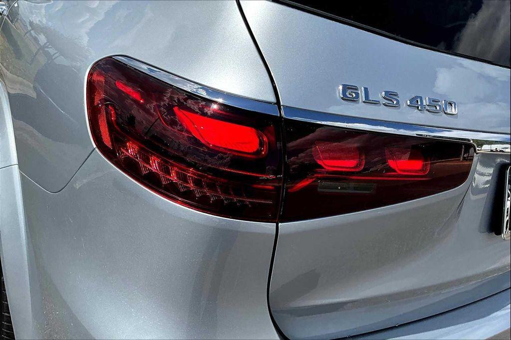 new 2026 Mercedes-Benz GLS 450 car, priced at $100,675