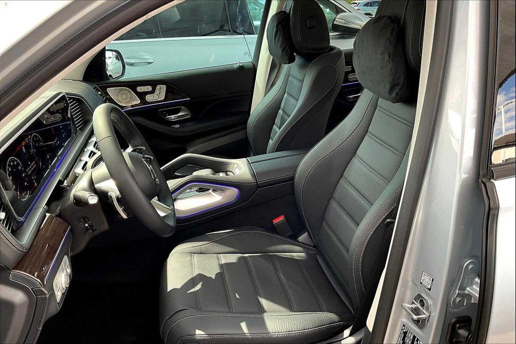 new 2026 Mercedes-Benz GLS 450 car, priced at $100,675