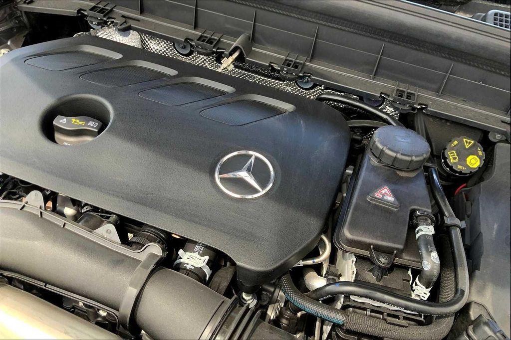 new 2025 Mercedes-Benz GLB 250 car, priced at $54,020