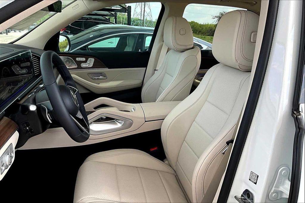 new 2026 Mercedes-Benz GLE 450 car, priced at $78,595