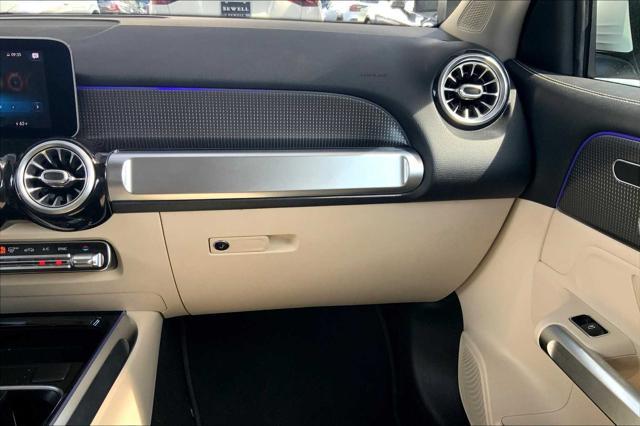 used 2021 Mercedes-Benz GLB 250 car, priced at $27,689